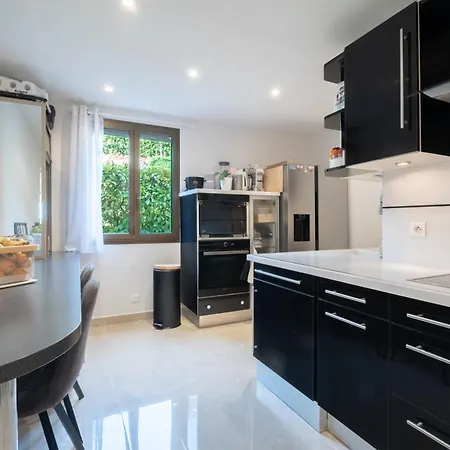 Les Hauts De Vaugrenier Appartamento *